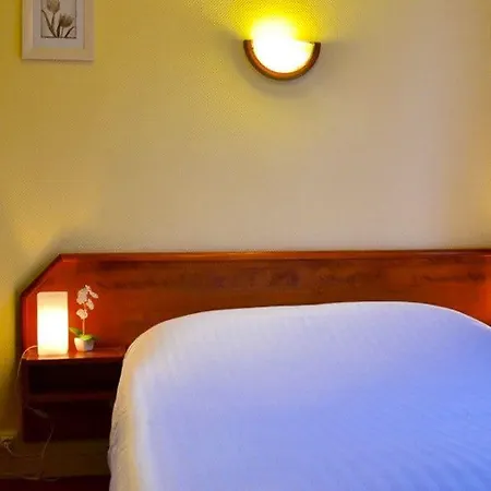 فندق Grand De La Gare إفرو