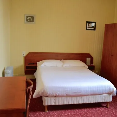 Grand De La Gare 2* Évreux